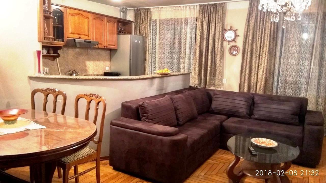 Apartment K. Gamsakhurdia St. 巴统 外观 照片