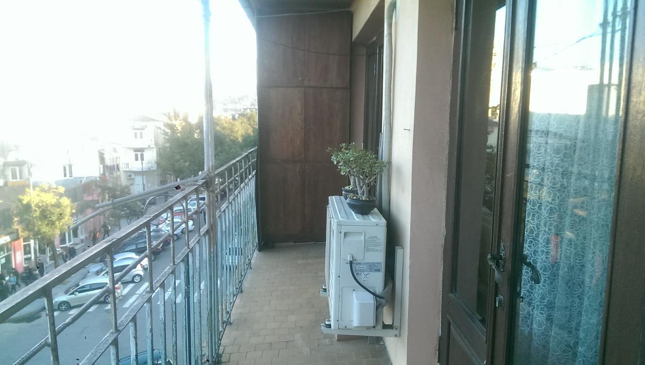 Apartment K. Gamsakhurdia St. 巴统 外观 照片